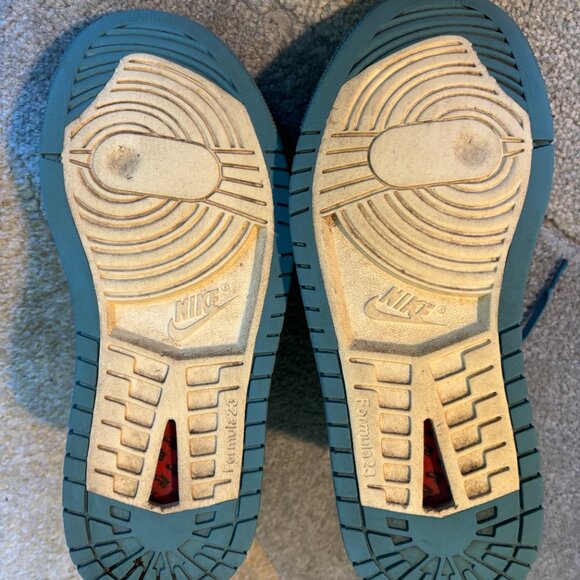 Nike Air Jordans high tops - Size 9 - Picture 5 of 7